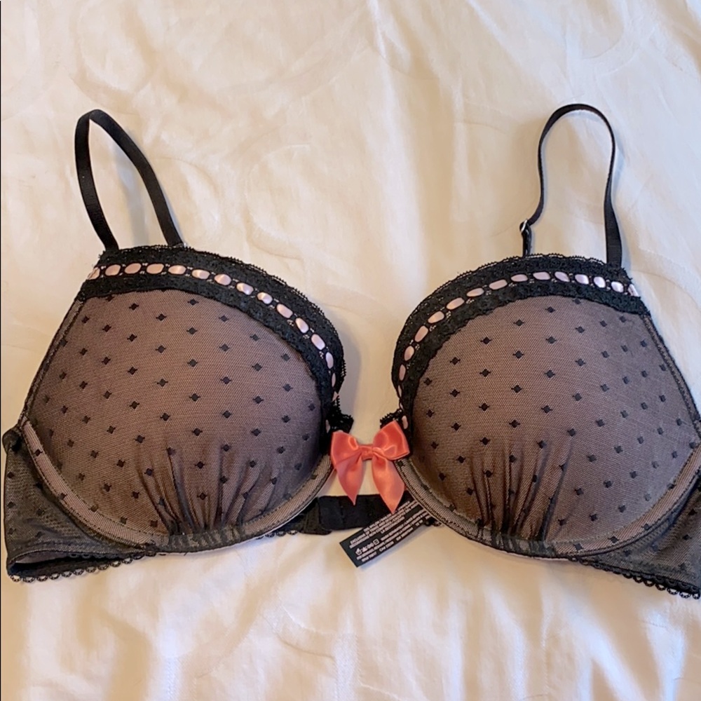Excellent like new condition push up bra